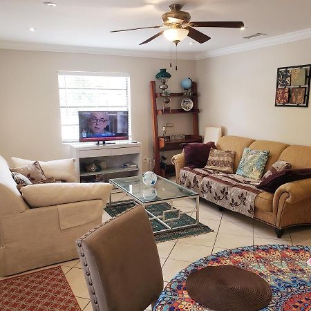 Ocean Vacation Breeze Villa แลนแทนา ภายนอก รูปภาพ